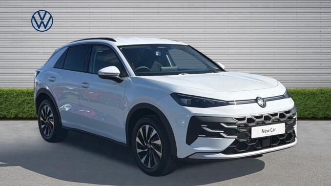 Volkswagen T-Roc 1.5 eTSI 150 Life 5dr DSG Petrol Hatchback - Image 1